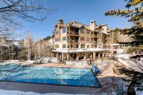 Luxury 3 Bedroom Ski in, Ski out Mountain Vacation Rental at the Base of the Highlands Chairlift with Pool and Hot Tub Access